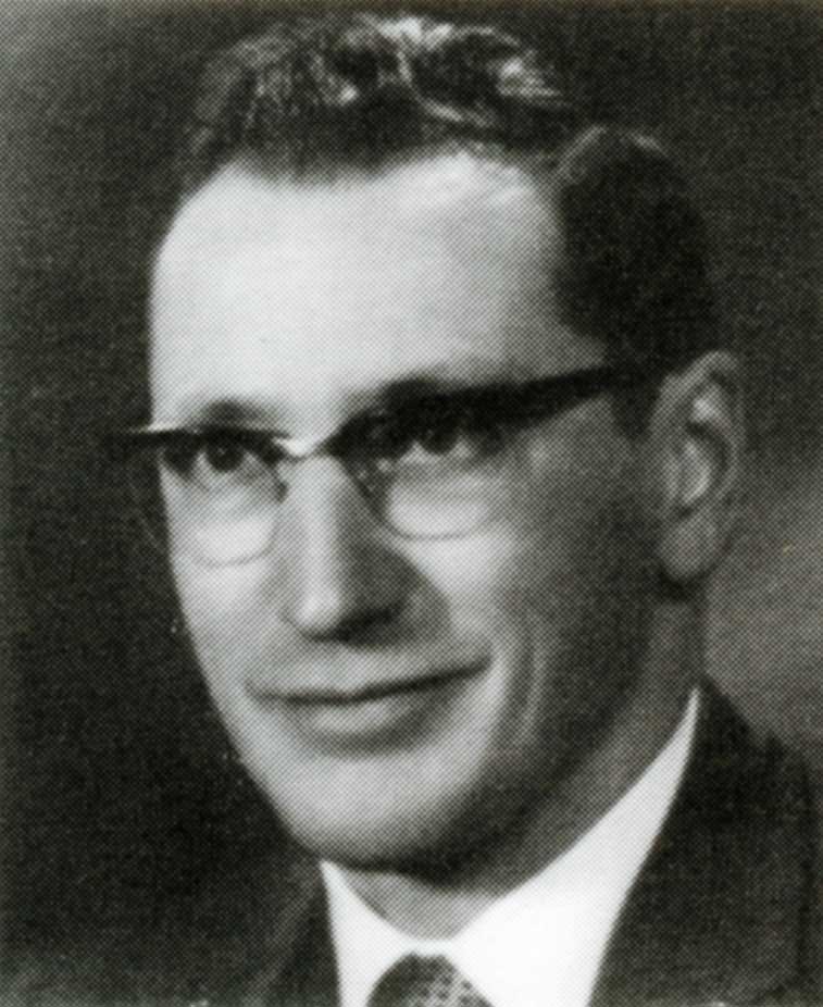 Jean Parisien fut président de Power Corporation de 1970 à 1972.